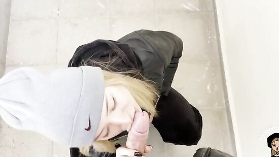 Колька мне изменил.. представляешь? - Да ну нахрен...