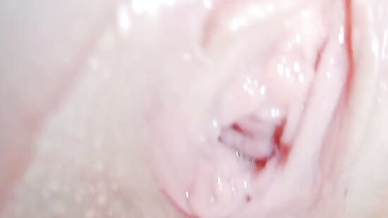 Пришла к массажисту и сразу дала понять, что давно не трахалась