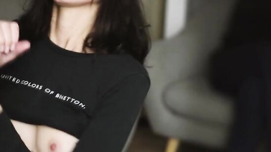 Захотел попробовать секс втроём, чтобы я был куколдом