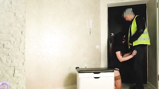 Приготовил подарок для своей жопастой жены