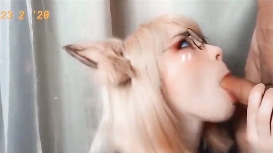 Свит Фокси сосет член соседу и кушает сперму