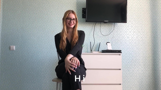 Милашка пришла на пробы и показала как нужно сосать член