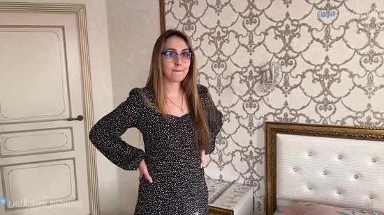 Мачеха во время семейного путешествия занимается сексом с пасынком