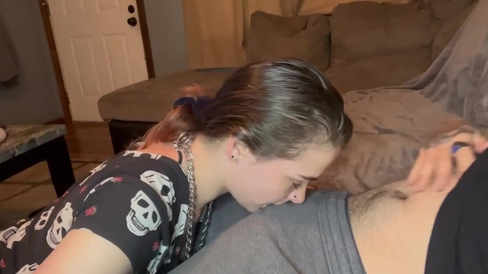 Когда девушке очень нравится сосать член своему парню