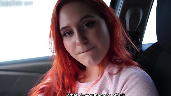 Я знала что я симпатичная, но не на столько)