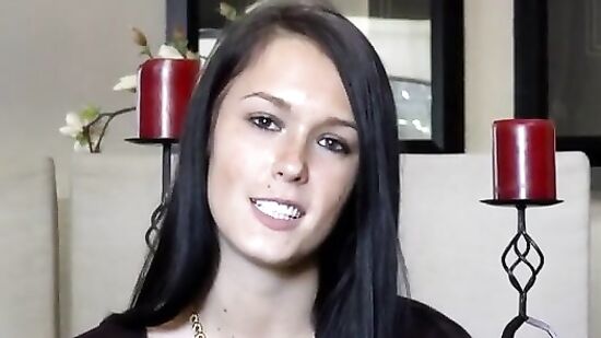 Пришла на порно кастинг проверить свой сексуальный опыт