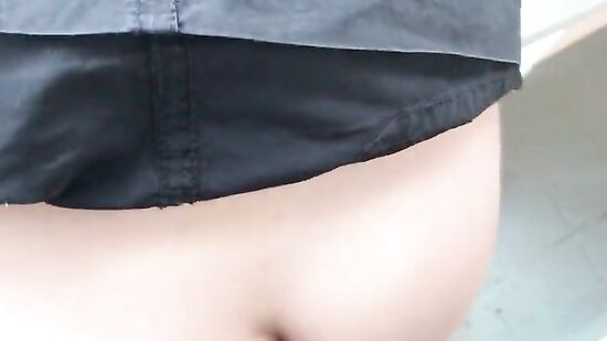 Трахнул соседку - Спалил соседку за курением в подьезде и развел на секс