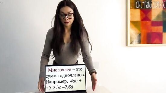 Сексуальная училка отсосала парню и дала потыкать в сладкую киску