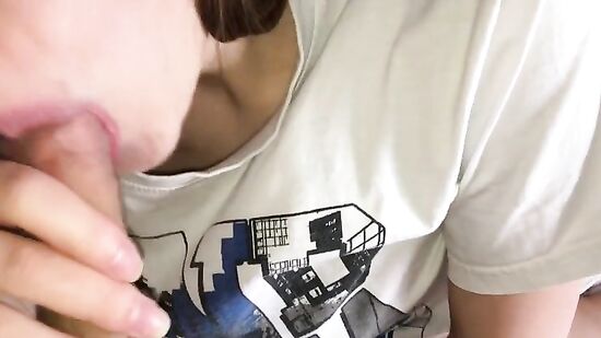 Сладкая русская пара очень возбуждает своим домашним сексом...