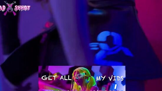 Косплей порно с рыжей красоткой с аппетитной киской