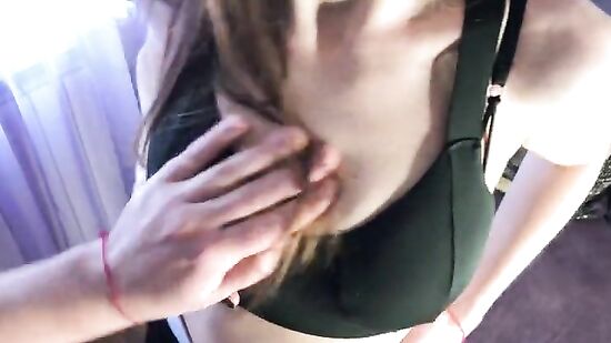 Быстрая измена жене с её сестрой, пока она в соседней комнате