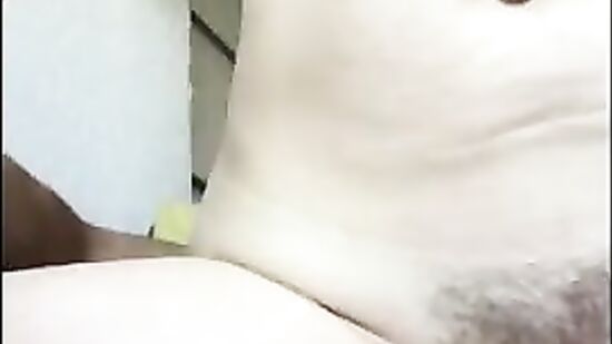 Муж постарался, приготовил жене романтический завтрак с шампанским и заслужил на минет