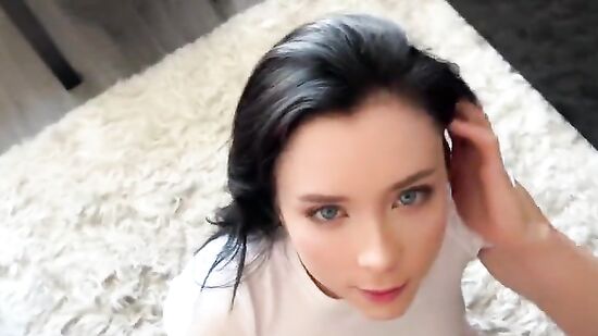 Горячая русская художница любит рисовать всякие пошлости и заниматься сексом - русское порно