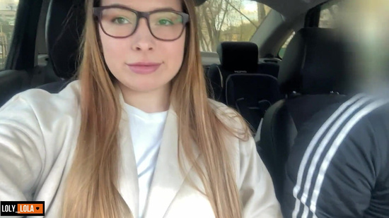 Весенняя прогулка на природе закончилась домашним сексом